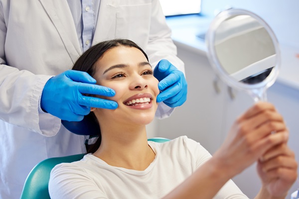 Practical Care Tips Following Cosmetic Dentistry Procedures